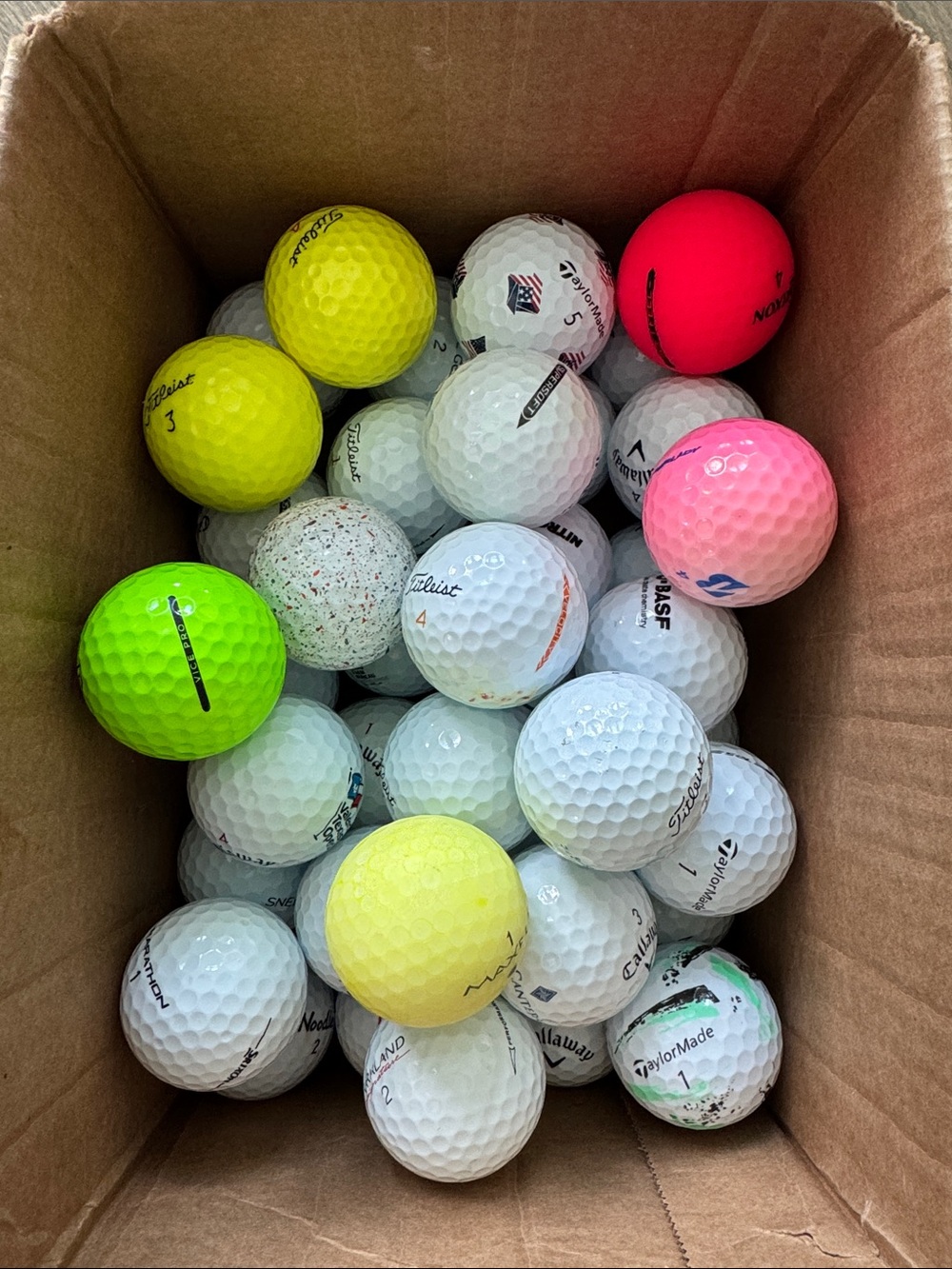 Golf Balls Mixed Lot Titleist Calloway Sporty Assorted Used 40 Golf Balls Bulk